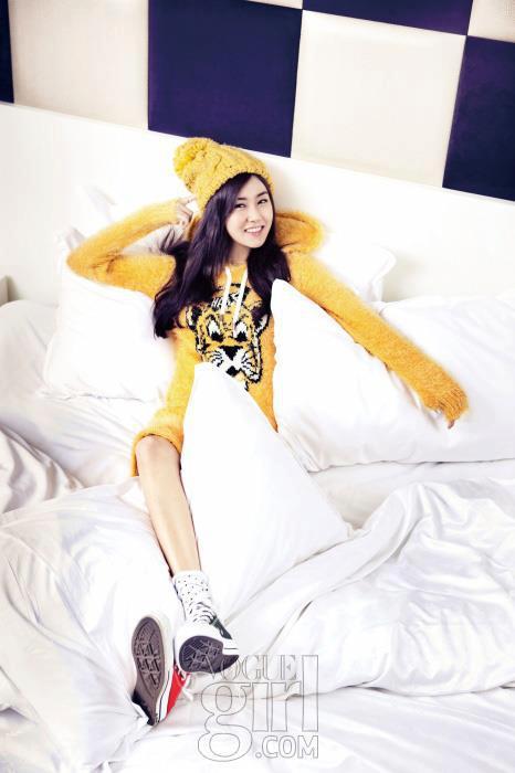 4minute&#8217;s Gayoon for Vogue Girl January 2013 p.2
 source : allkpop 