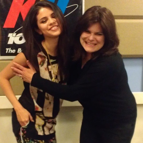 @Cindy_Vero: Losing our balance in our heels with @selenagomez at KTU