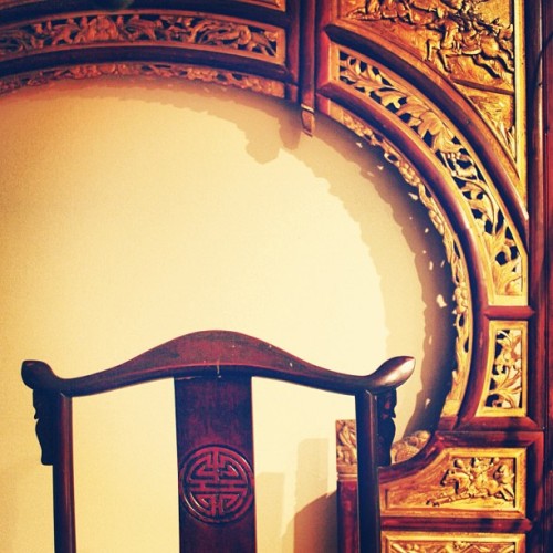 #dinningroom #chinese #chair #chinesechair #chinesepanel #interior #decor #interiordecor #instapictures #instaphoto