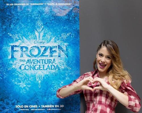 Tini interpreta Libre Soy, la canción de Frozen Una Aventura Congelada