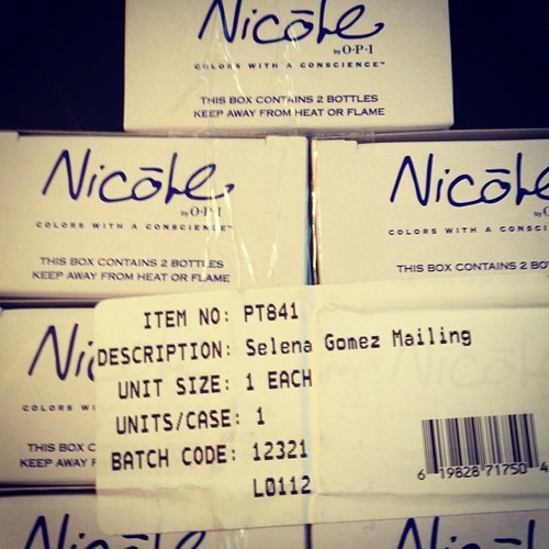 
@loveforlacquer  
 Whoop! The #nicolebyopi #selenagomez collection is here!!!!!


