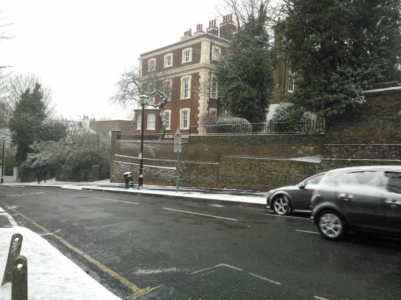 i took a picture of a beautiful house opposite my school - in typical british style, we were let out of school early today&#8230; because there was too much snow. So I went home, wrapped myself in blankets and had a cup of tea