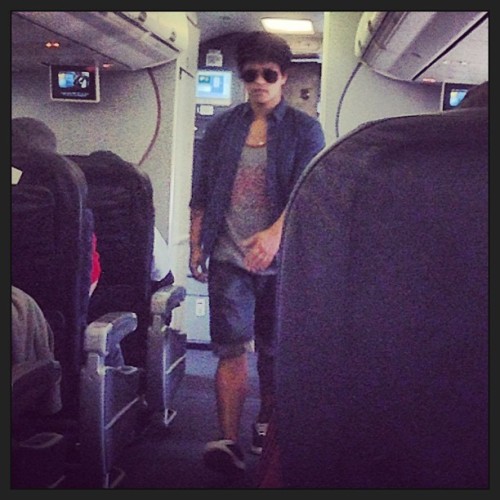 bmars-news:  "israel_colon: Bruno Mars and i leaving PR in the same fly to Miami#brunomars @.BrunoMars&#8221; 