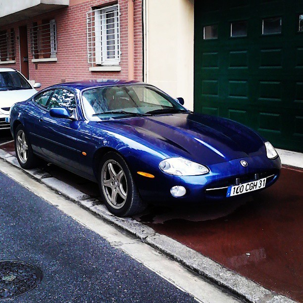 Jaguar XK8 #jaguar #british #car #voiture #anglaise #nice #igersfrance #igerstoulouse