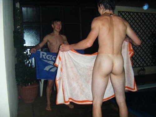 exposed-boys: hotties http://exposed-boys.tumblr.com/Open to submissions