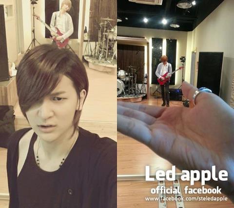 Kyumin Facebook Update:Youngjun above my head..but he&#8217;s still in my hands.. haha
