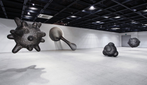 'Particle' sculptures by Korean artistJang Yong Sun