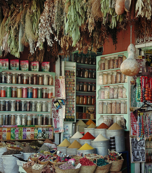 uncommonjones:

Spice Shop, Marrakech, Morocco by CarolynEaton on Flickr.
