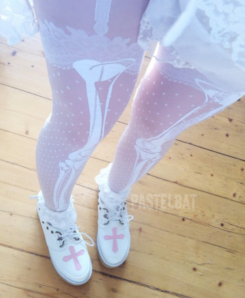 I have been asked too post closeups of my outfits so here is one at least☆彡