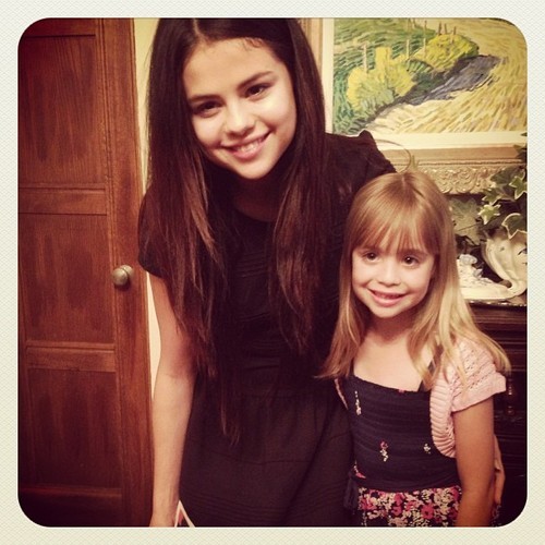 caseytwenter: Kaitlyn thought meeting @Selenagomez was cool? What a fantastic young woman and wonderful actress.