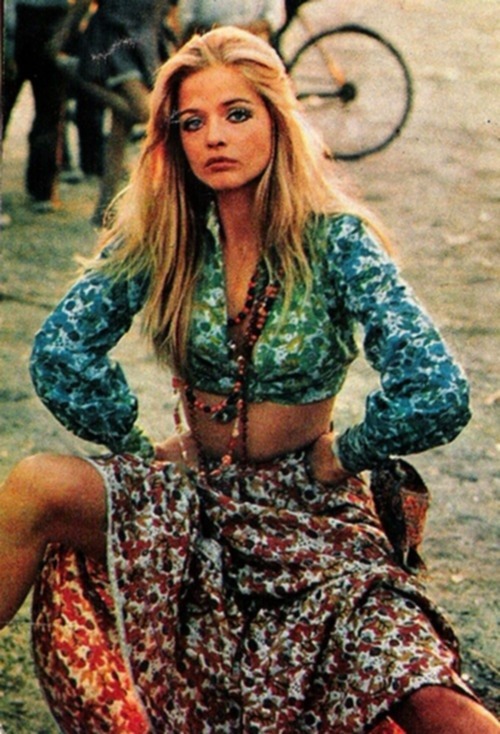 Which Hippie Outfit Looks Best? | Yahoo Answers