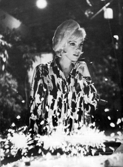
Marilyn on the set of Something’s Got to Give, June 1st, 1962.
