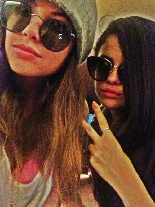Selena and Ashley Benson.