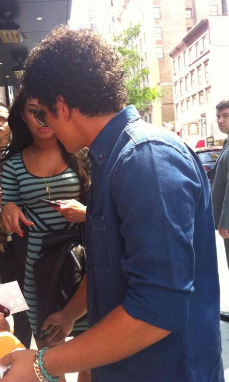 Another picture of Bruno meeting fans in New York (x)