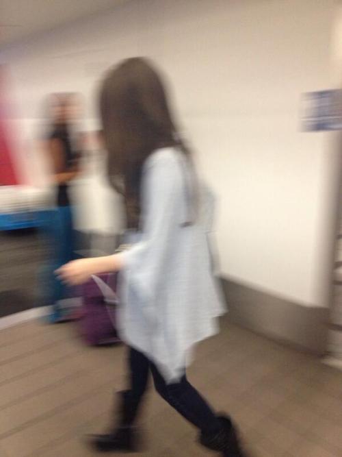&rlm;@kcoms: @selenagomez just saw you at the airport! Wish you took a pic with us=(