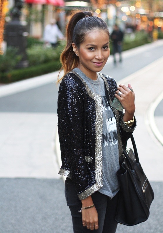 covetcravefancy:

Outfit Inspiration: Love every thing about this look. Shiny jacket over a tee &amp; jeans. Yep, so me.
