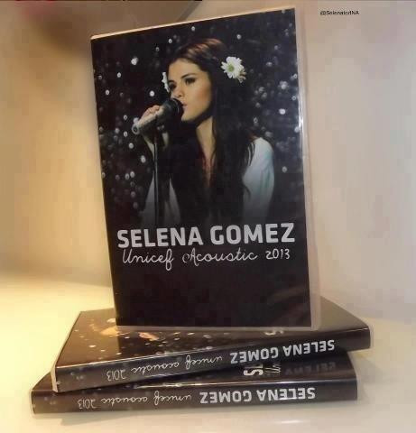 
Selena Gomez Unicef Acoustic 2013 DVD.
