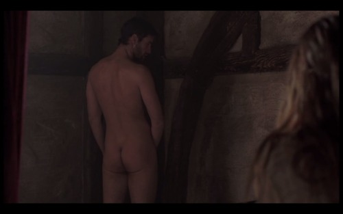 Oliver Jackson Cohen recently did this naked movie scene.
Get More Male Celebs Naked Here