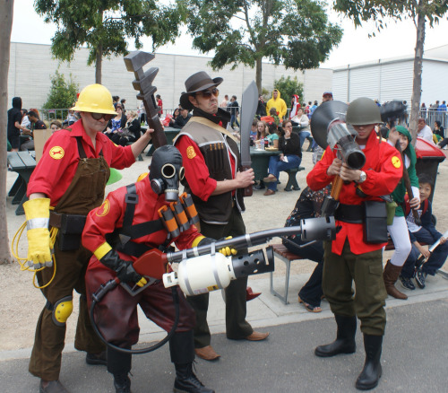 Team Fortress 2 (by fly high photography 101)
