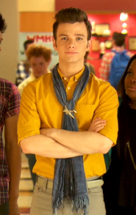 wordplaying:In my personal headcanon this is the moment he sees Blaine - arms crossed, his gaze steady, the corner of a smile. I’m sure he’s walking and not standing still, but my, doesn’t he look like a man who is standing his ground and waiting for his future, just ready for… something.