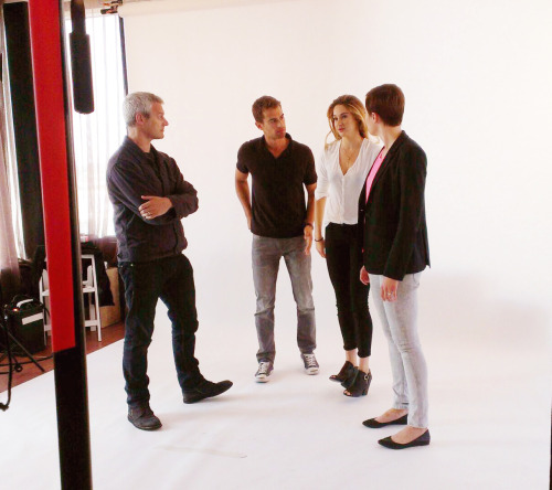 
Behind the scenes of EW’s SDCC photoshoot with the Divergent cast&amp;crew (x)
