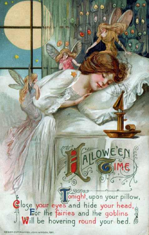 gravesandghouls:

Halloween postcard c. 1911
