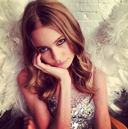 love-me-victorias-secret:

"waiting, wishing, wanting" 
Behati at the VS Fashion Show Fitting!
