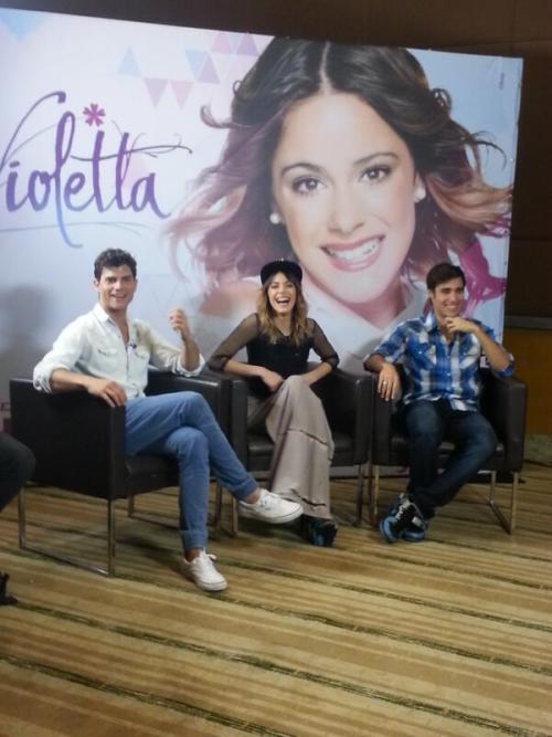 Martina, Diego & George na konferencji prasowej w Brazylii.