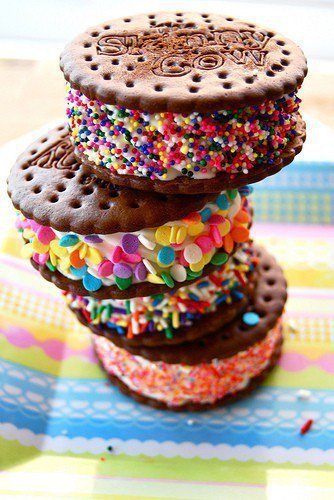 Well, aren&#8217;t you yummy on We Heart It. http://weheartit.com/entry/48225272/via/Cookie141