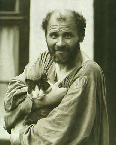 Gustav Klimt (via Famous Artists Photographed With Their Cats – Flavorwire)