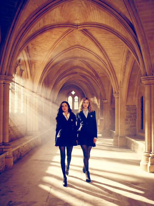 
New Vampire Academy Promo Poster: Rose and Lissa x
