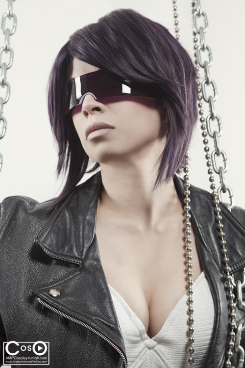 Photo by Dru Phillips (http://ampcosplay.tumblr.com/)Makeup by Thomas GaddisGlasses by AkijinkosWig by Arda Wigs (Jaguar in D. purple)
