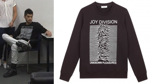 Back when the boys were in Japan, Zayn wore this jumper while on the TV show (November 2013)
Sandro - $235