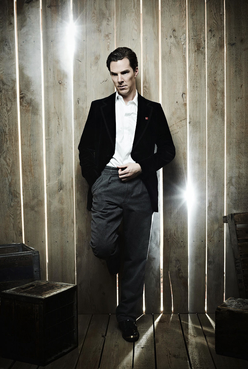 deareje:

repimg:

Benedict Cumberbatch #22

weekend treat? :P