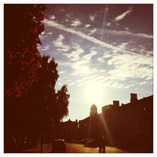 #oxford early morning sun&#8230; #clouds #sunlight #sky http://bit.ly/15zsAvy