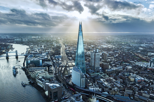 After a 6 week wait for the weather - finally completed the City / Shard aerial shoot yesterday. 