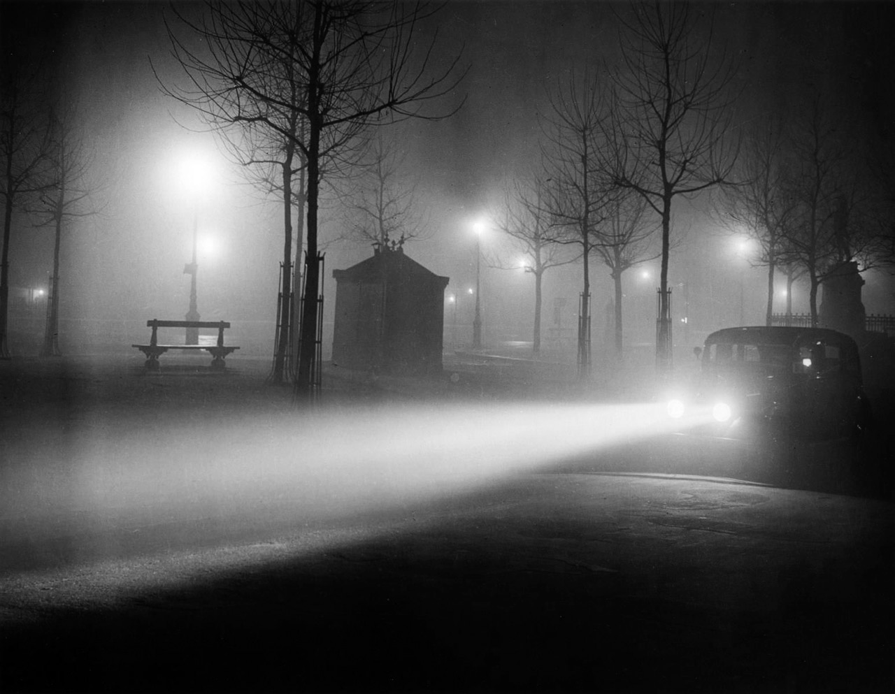 Brassaï: Avenue de l’Observatoire, 1934