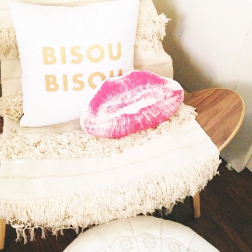 theglitterguide:

Bisou Bisou 💋// @deluxemodern pillow and @urbanoutfitters lip pillow, chair from @hayneedle, Moroccan wedding throw from @calypsostbarth, @serenaandlily pouf.

