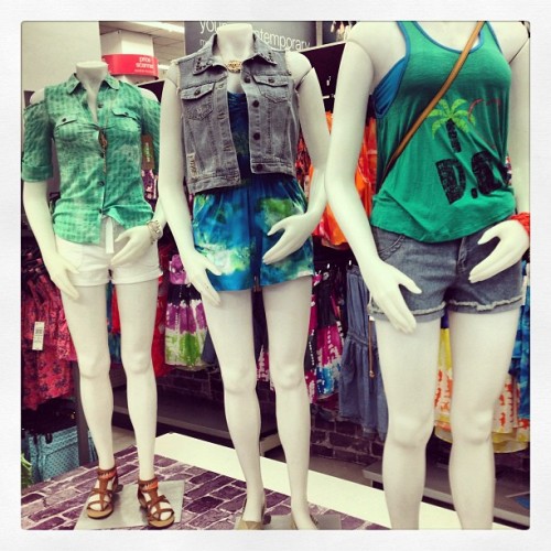 @stylesip:Which#DreamOutLoudlook is your favorite?