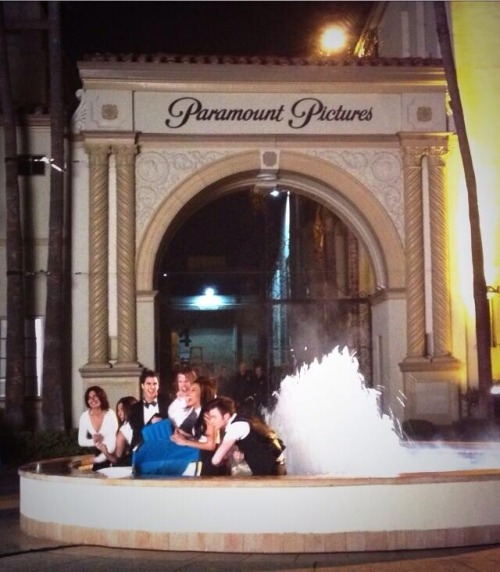 dreakristina: #Chums #glee #gleecostumes #fountain