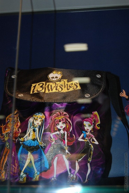 maryxa:

SDCC 2013 Mattel Monster High 06 by IdleHandsBlog on Flickr.
