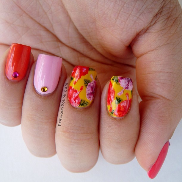 I decided to paint the hibiscus design on my nails first! 🌺 I&#8217;m really pleased with these. The colours and the composition make me happy 😊 / on Instagram http://bit.ly/15fpACB