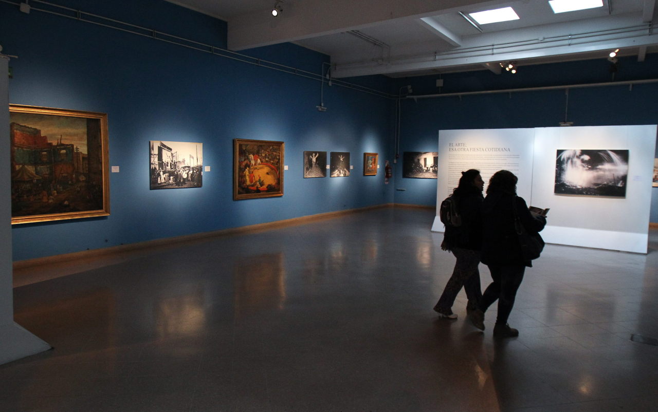 Bajo el título “La Boca está de fiesta”, el Museo Quinquela Martín recoge en su última exposición la mirada de distintos artistas que plasmaron en su obra la cotidianeidad del barrio. (EFE)