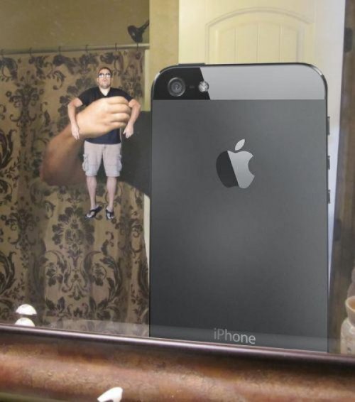 iPhone Takes a Selfie
Is that the iHuman 4 or 4s?