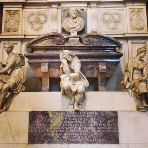 Michelangelo’s tomb in the Santa Croce #pneumawear #inspiredadventure www.pneumawear.com