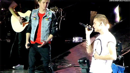 1k One Direction Niall Horan gif** tmh tour