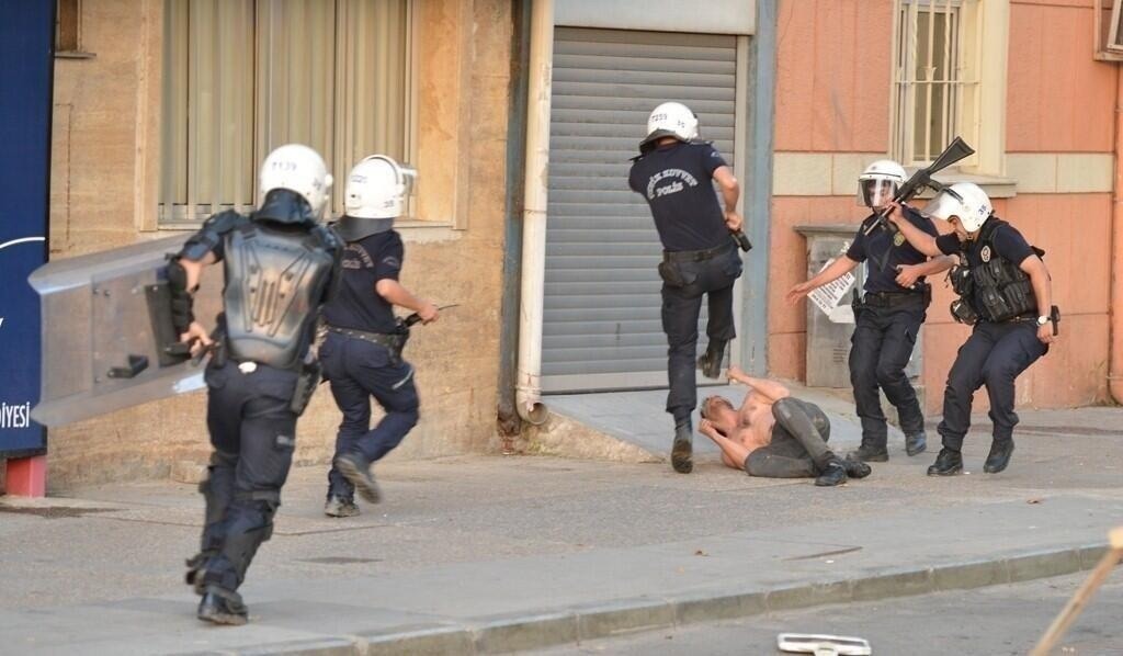 Scenes of police brutality as PM Erdogan says police will not draw back.