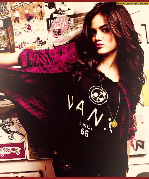 Lucy Hale :3