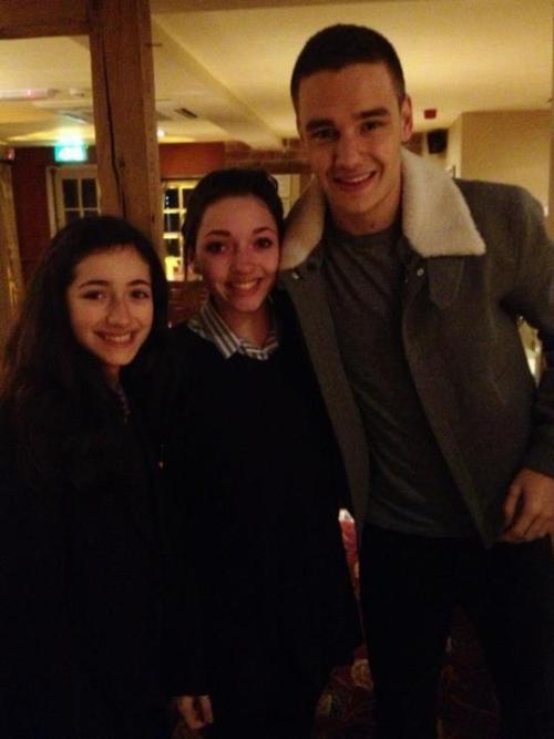 Liam with fans - 10.01.13 - Hertfordshire 
