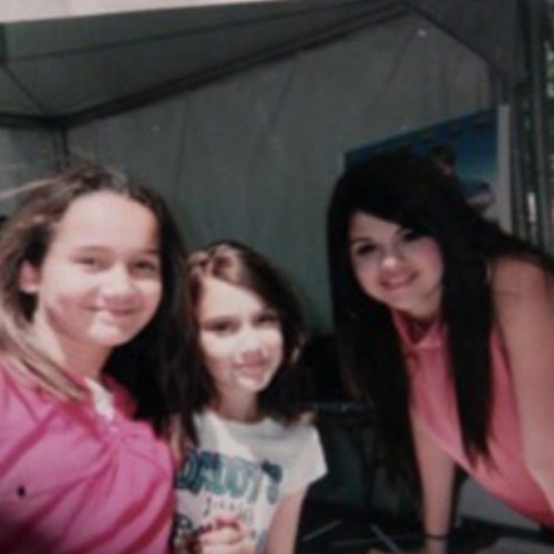 Old picture of selena meeting fans